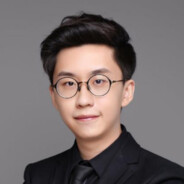 二十岁的阳光男孩