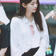 斯特帕 安吉丽娜<