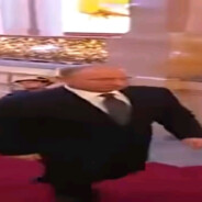 妈妈叫我不当人