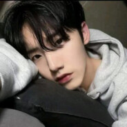 戎易哈哈笑不停