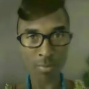 邻座的牢大同学时不时肘击