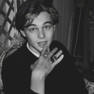 手持ak的彭于晏