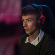 МОЛОДОЙ ОРЕШНИК