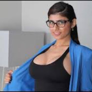 Bot Mia Khalifa