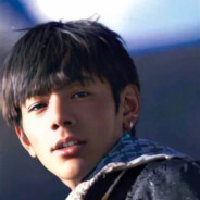 万泉部诗人，诗人握持