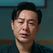 拿枪顶到它喉咙头