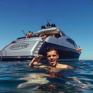 要摸摸我的胸毛吗