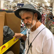 青青草地上撒欢