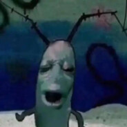 骑老奶奶闯红灯