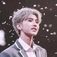 马嘉祺肘击蔡徐坤