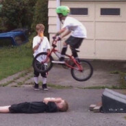 噼里啪啦，炸鱼死妈