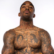 嚼着槟榔被Carry