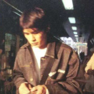 买了件性感泳衣