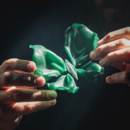 耐心打骂，不要沟通