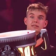 请别动我的奖杯