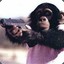 Affe mit Waffe