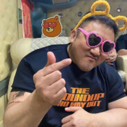 孤独的风中一匹狼