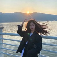 神君举杯邀酒敬孤独