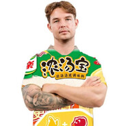 喜欢检视红宝石的浓汤