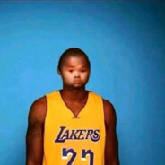 严辉村突击手<范小勤>