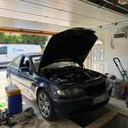 Proud e46 owner (engine kaput) Steam avatar