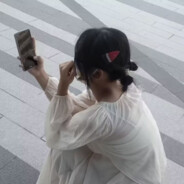 梅花欢喜漫天雪