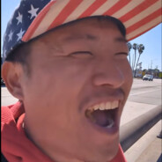 甜甜圈真好吃哈哈哈哈