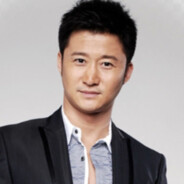 风骚吴京拔枪勇敢冲锋