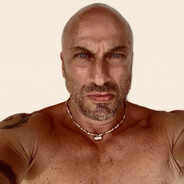 молодой макар