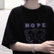 因为乌鸦像写字台