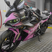 党的五星闪耀天际