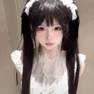 上厕所也忧郁的女人