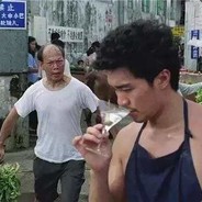 大雨让这座城市颠倒