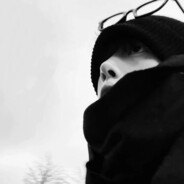 想如春水映梨花