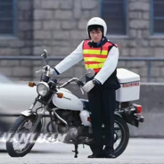 唔准打训导主任