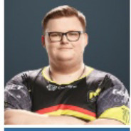 女子 月半 王求