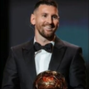 家里有八个金球