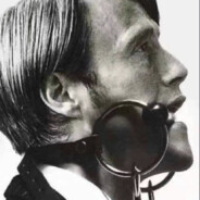 吴京直肠倒模榨出你的爱国精华