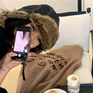 护照上面贴吴京