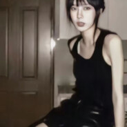 睡死在大街上的流浪汉