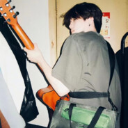 她把姨妈说成处