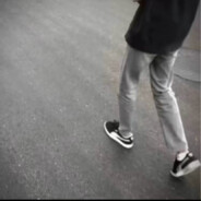 或许她曾后悔吧