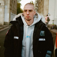 БЕЛЫЙ СИЯЕТ