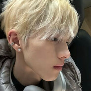 她的眼睛像繁星