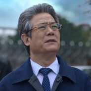 欸朋友你的后面我在呢