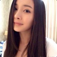 What r u looking at?