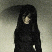 彼女はLONELYGIRL