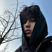 下面有根棒棒糖