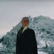 咄咄逼人的街头小贩