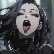 黄金马桶上冰冷的眼